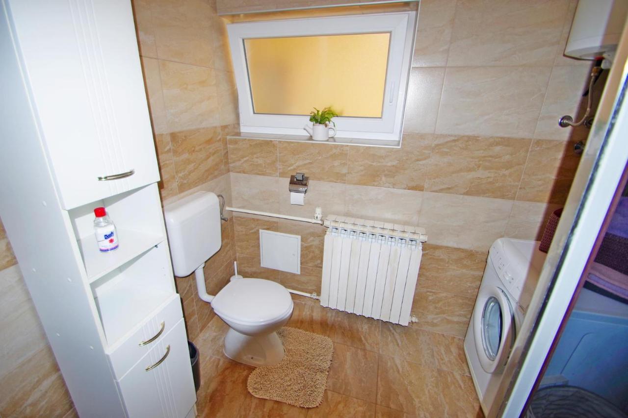 Apartment Suzi Valdebek بولا المظهر الخارجي الصورة